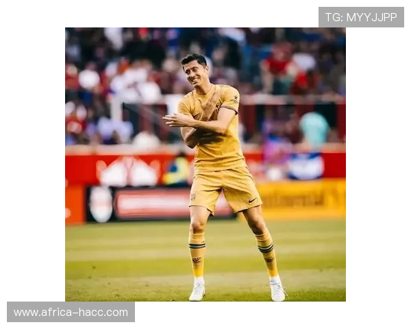 历代足球巨星风采回顾与影响力分析